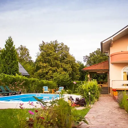 Villa Katarina With Pool
