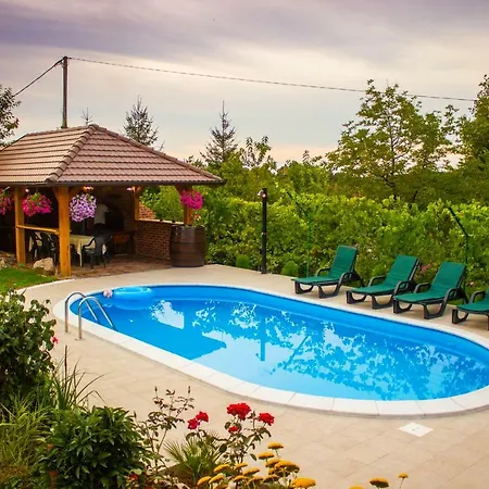 Katarina With Pool