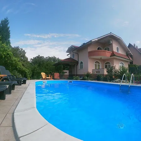 Katarina With Pool * Banja Luka